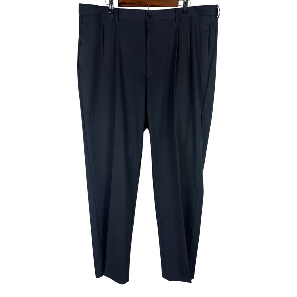 Haggar Cool 18 Pro Men's 42x32 Blue Pleated Classic Fit Dress Pants